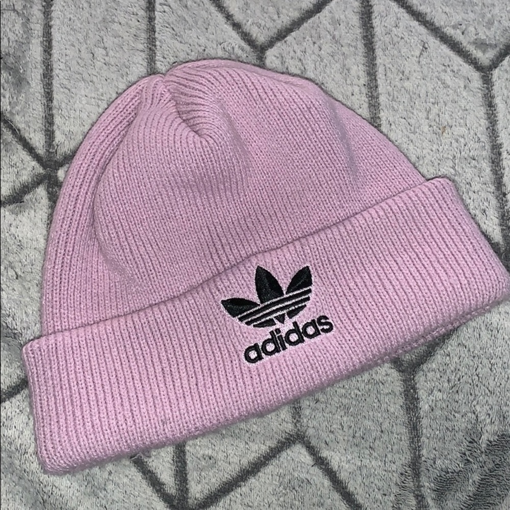 Adidas Woman’s Lilac Mauve Beanie Hat (NWOT)